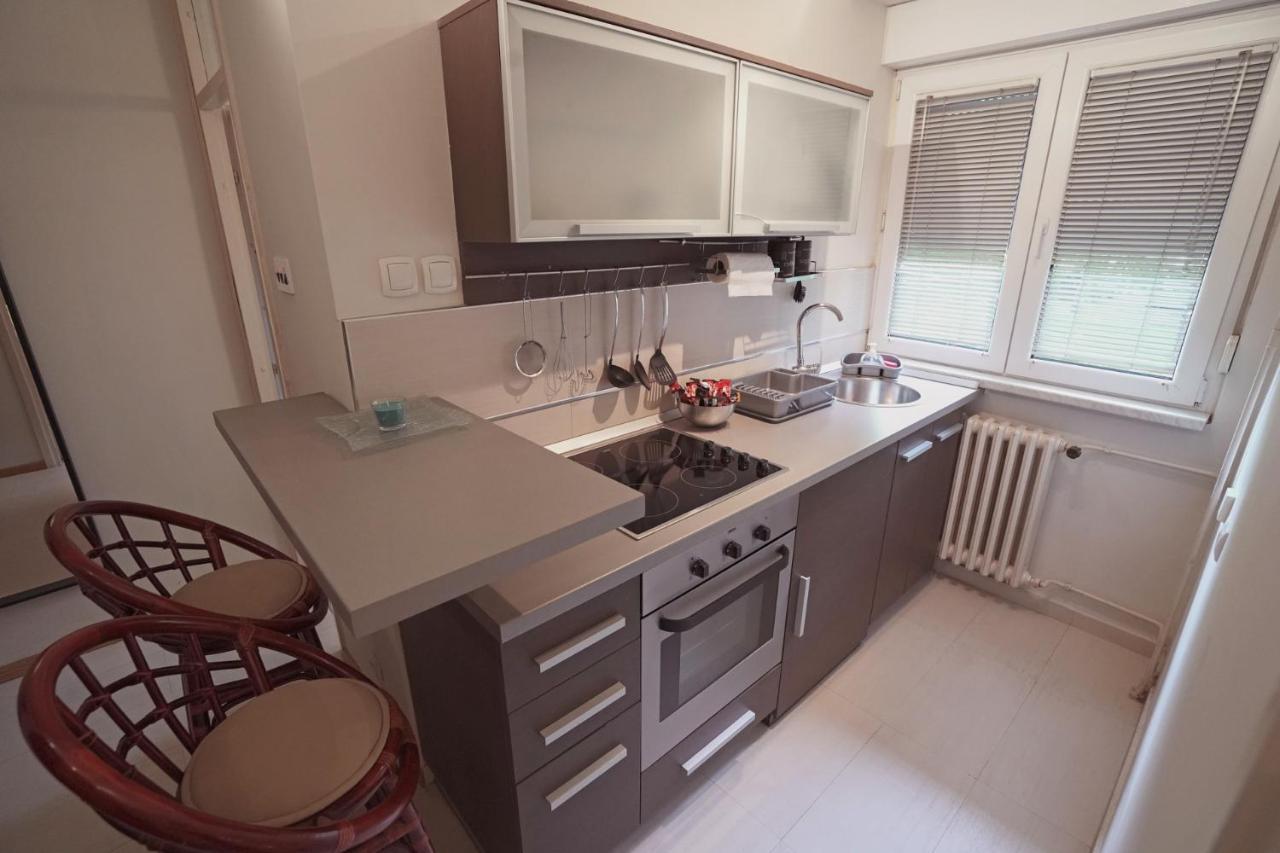 Apartamento Ratan Belgrado Exterior foto